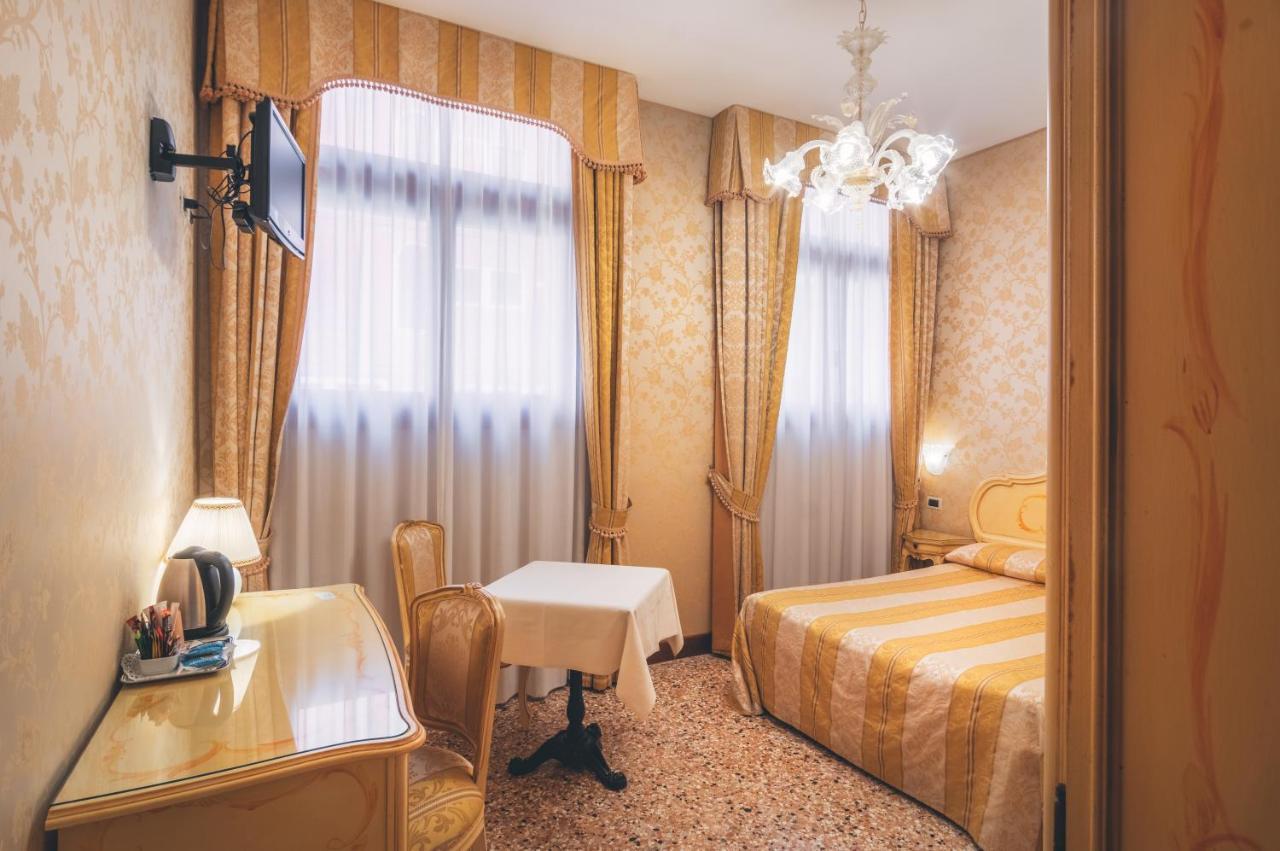 Hotel Al Malcanton Венеция Экстерьер фото